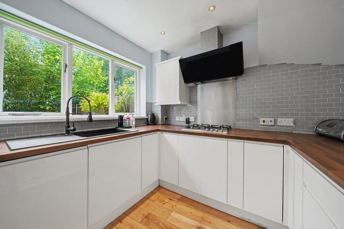 Garden Townhouse — kitchen