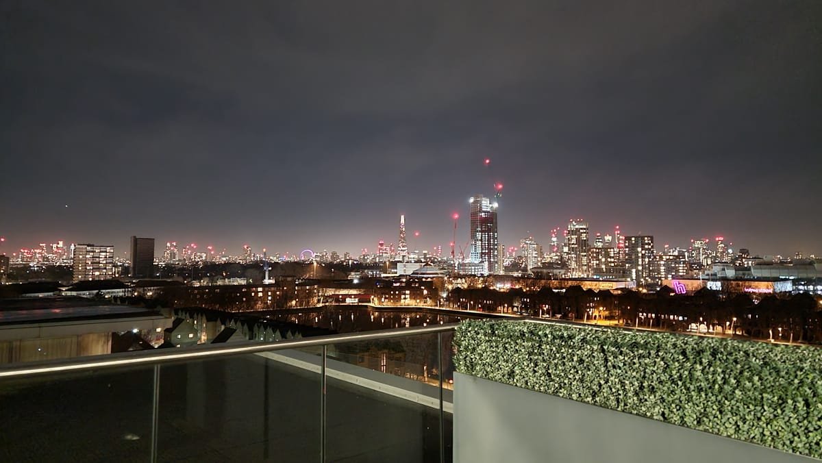 Riverside 1BR — more