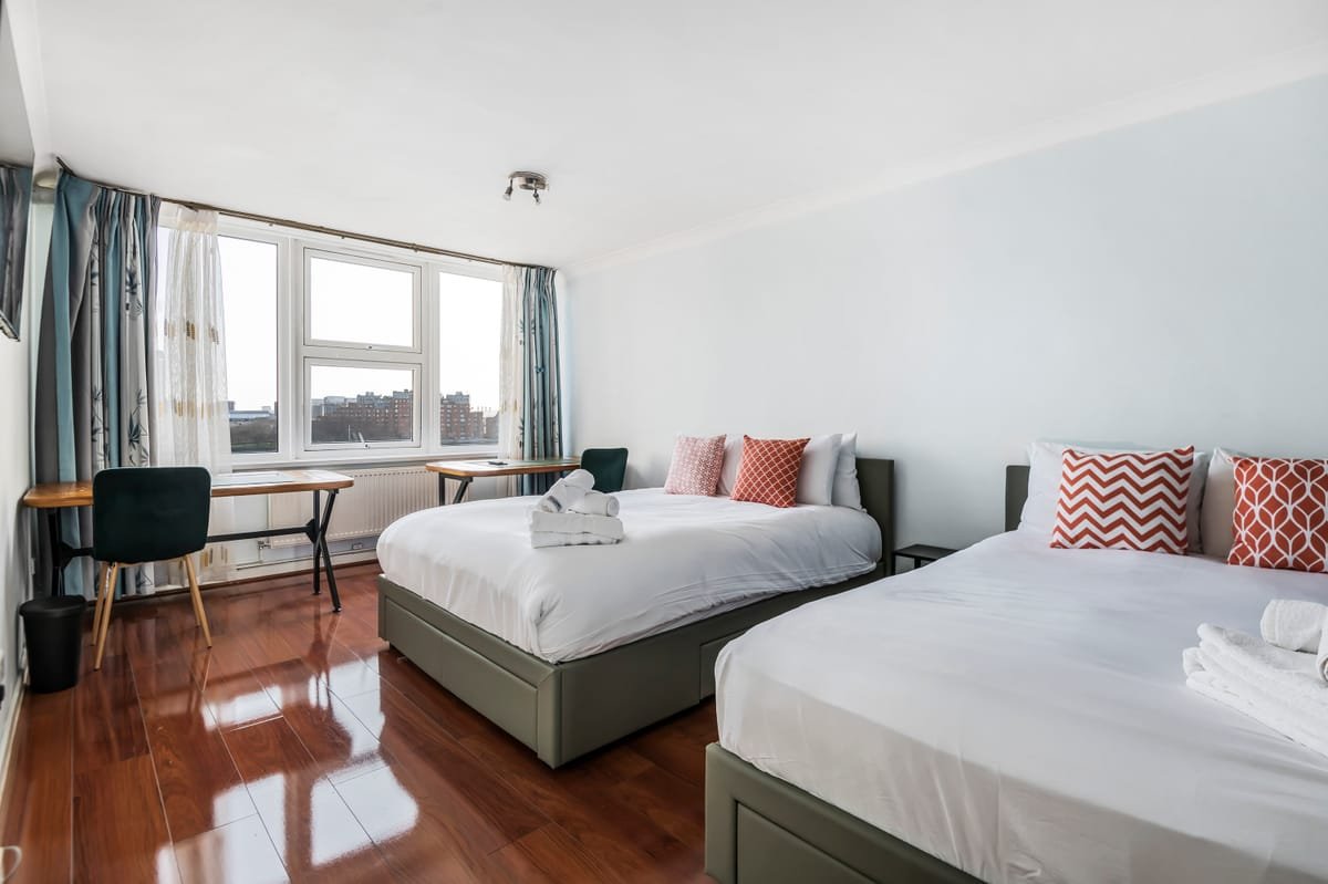 Riverside 3BR — bedroom 3