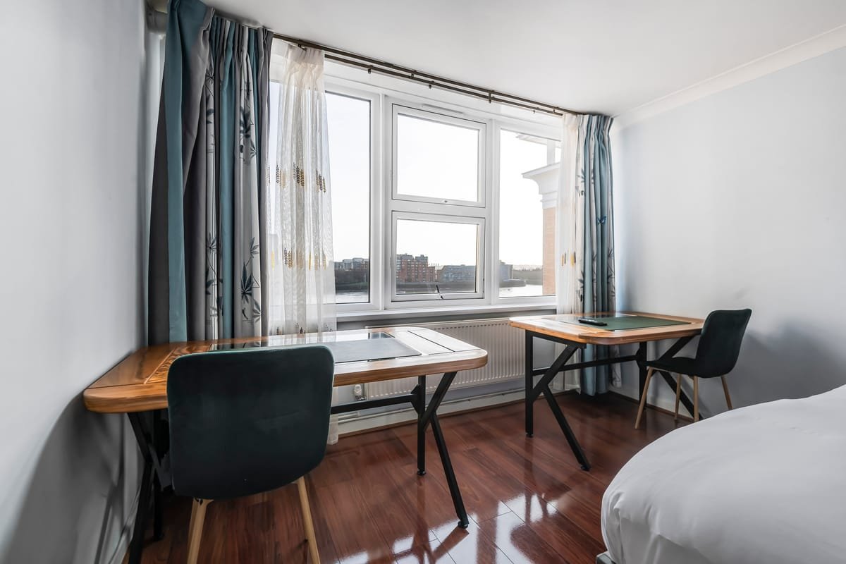 Riverside 3BR — bedroom 3